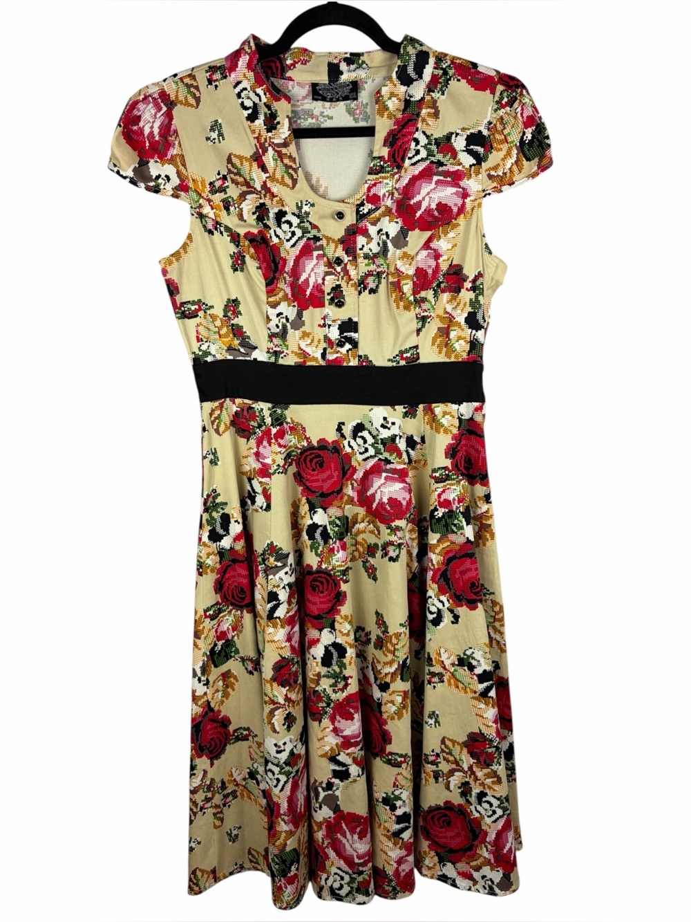 Hearts & Roses London Size 8 Pixel Rose Floral Fit & Flare Dress